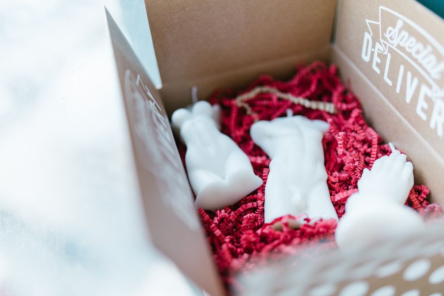 Gift box with candles and protective insert space