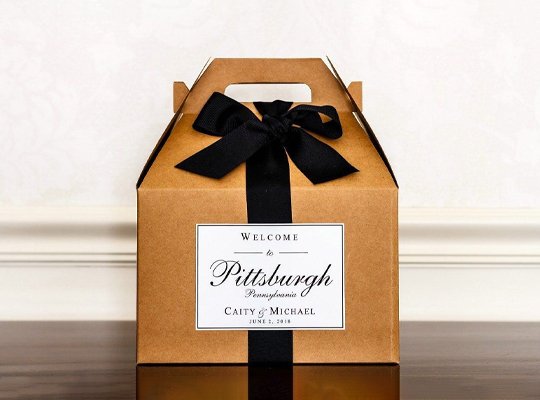 Paper food packaging boxes with retail window display